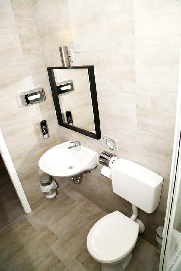 Main Hotel Frankfurt City Francfort-sur-le-Main Extérieur photo